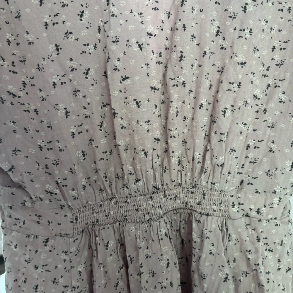 Elegant Lilac Floral Midi Dress - Picture 5 of 5